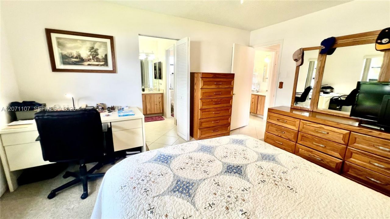5437 Mendoza St , West Palm Beach, FL 33415 Photo