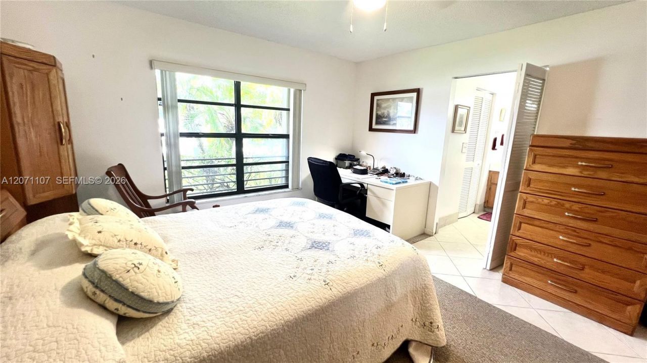 5437 Mendoza St , West Palm Beach, FL 33415 Photo