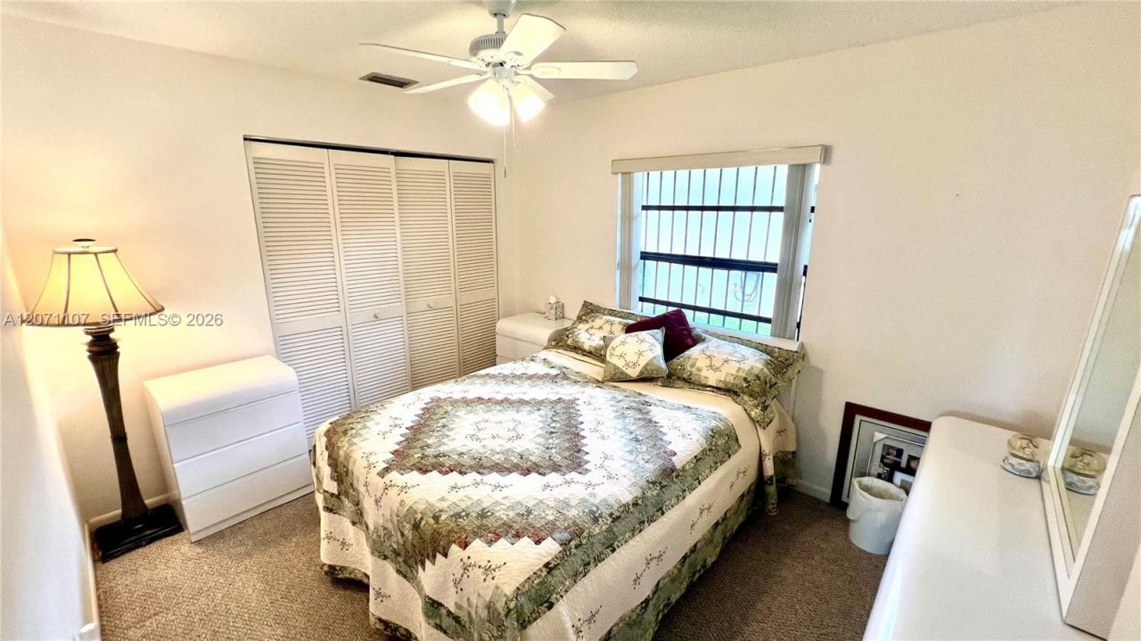 5437 Mendoza St , West Palm Beach, FL 33415 Photo