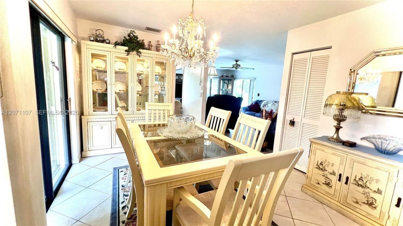 5437 Mendoza St , West Palm Beach, FL 33415 Photo