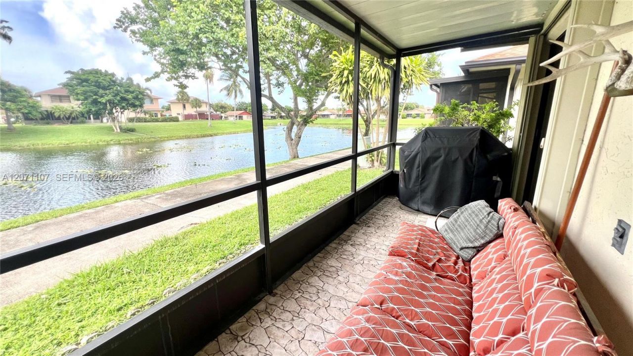 5437 Mendoza St , West Palm Beach, FL 33415 Photo