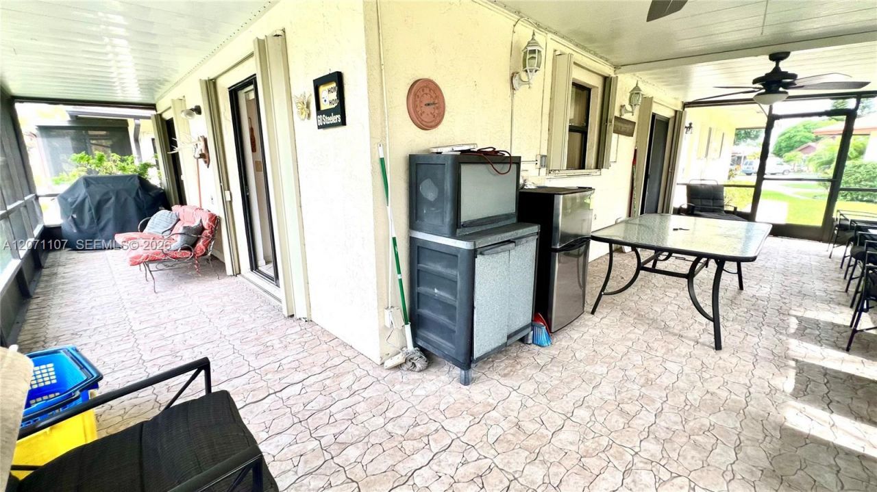 5437 Mendoza St , West Palm Beach, FL 33415 Photo