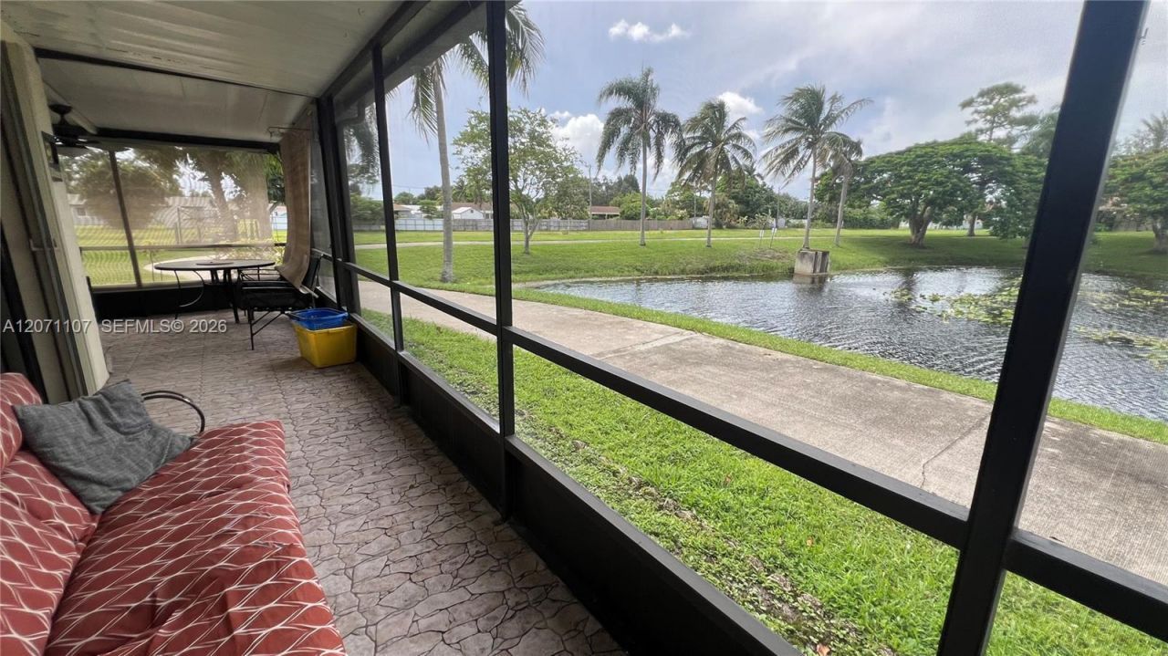 5437 Mendoza St , West Palm Beach, FL 33415 Photo