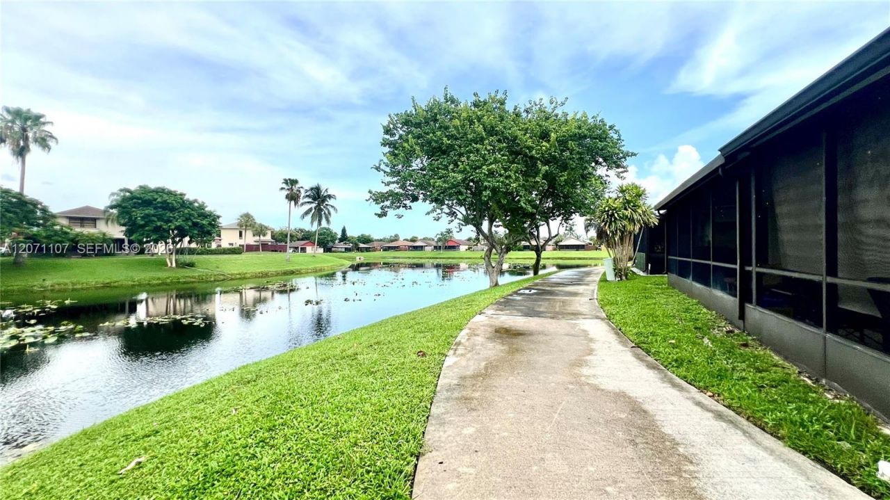 5437 Mendoza St , West Palm Beach, FL 33415 Photo