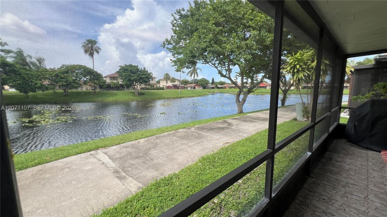 5437 Mendoza St, West Palm Beach, FL 33415 Photo
