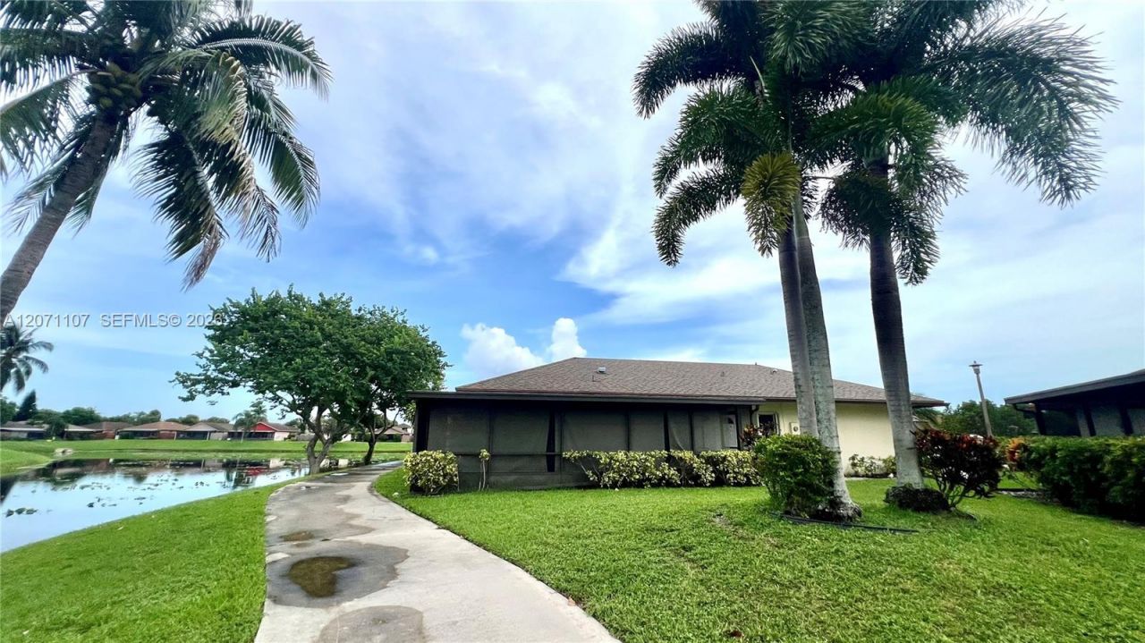 5437 Mendoza St , West Palm Beach, FL 33415 Photo