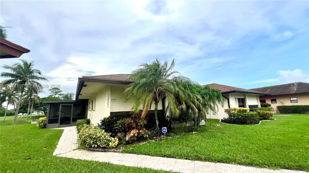 5437 Mendoza St , West Palm Beach, FL 33415 Photo
