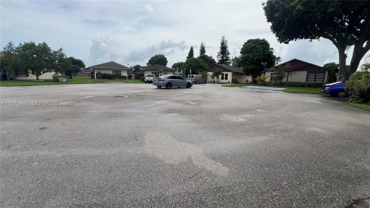 5437 Mendoza St , West Palm Beach, FL 33415 Photo