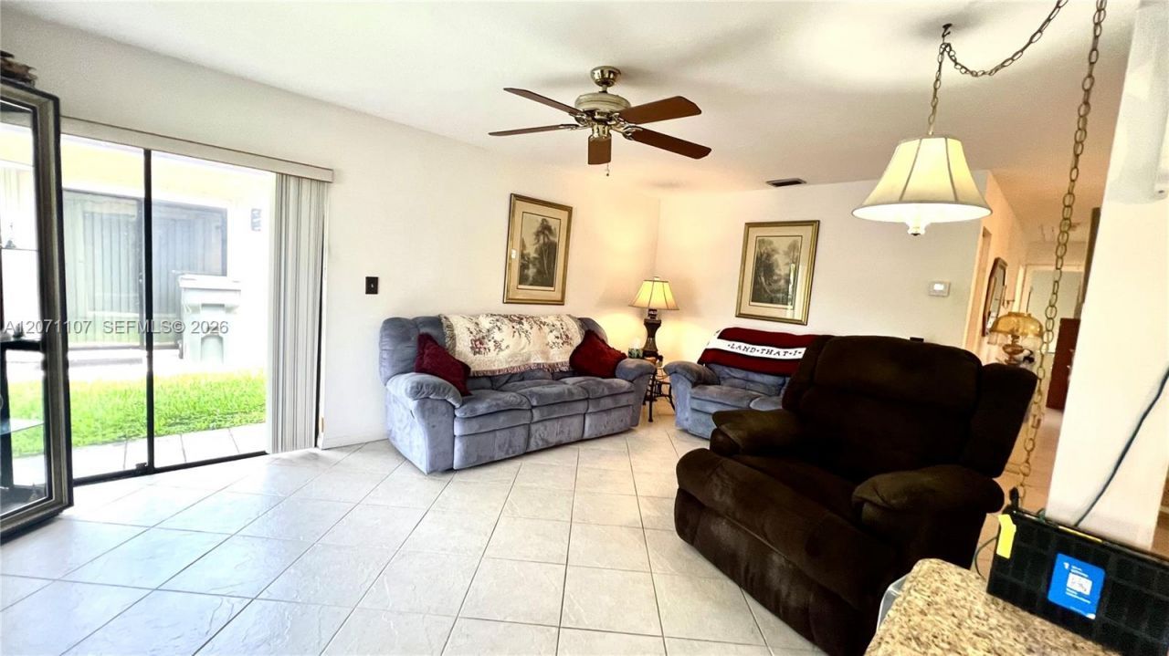 5437 Mendoza St , West Palm Beach, FL 33415 Photo
