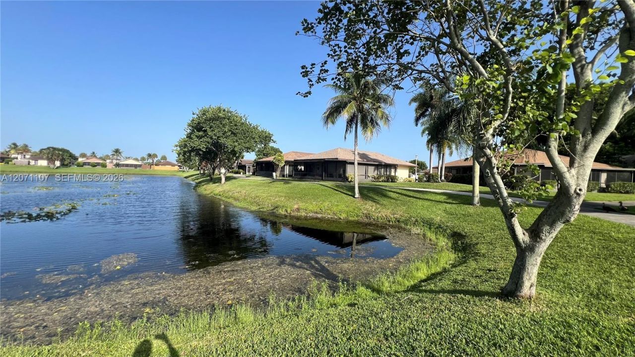 5437 Mendoza St , West Palm Beach, FL 33415 Photo