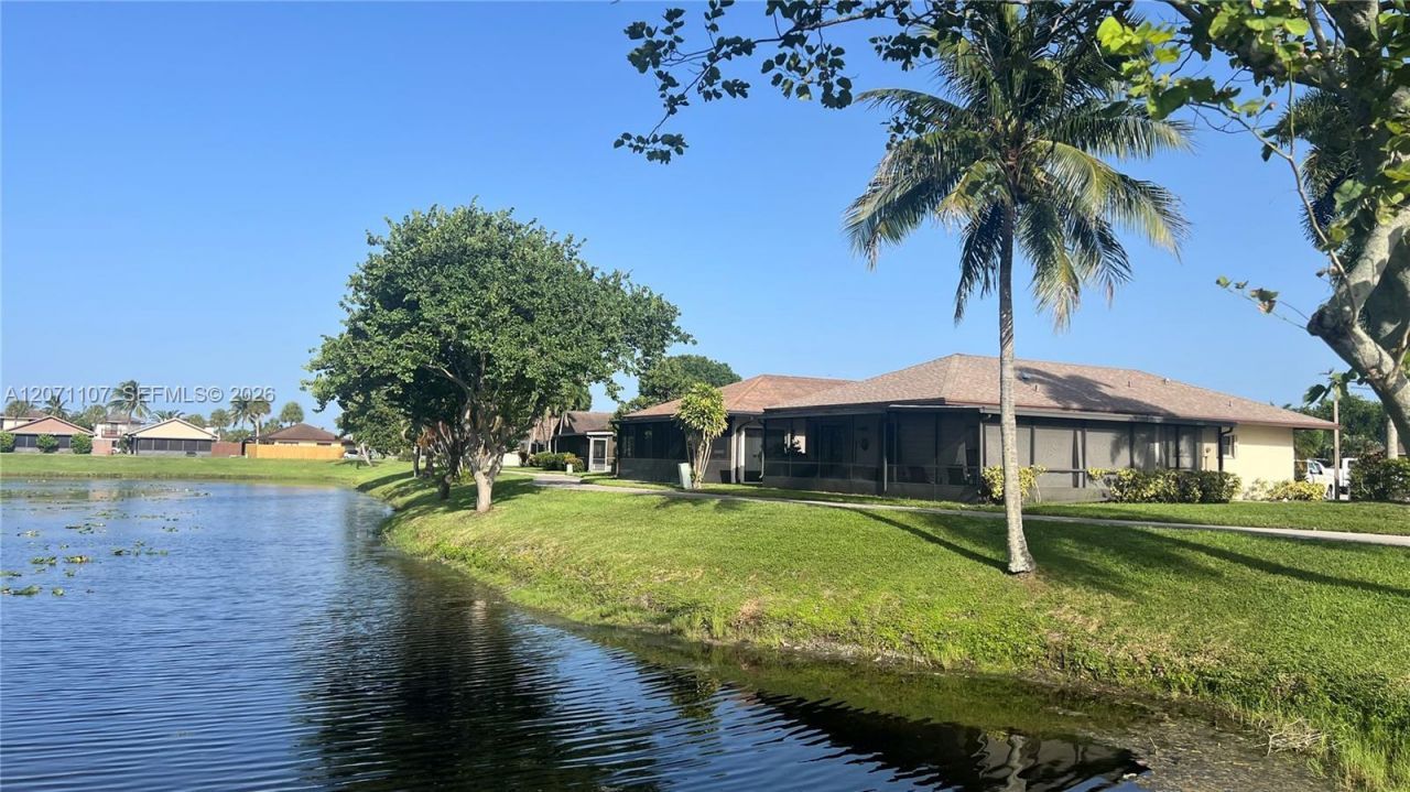 5437 Mendoza St , West Palm Beach, FL 33415 Photo