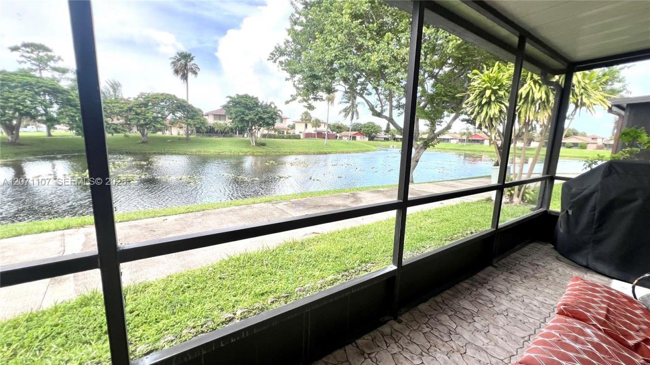 5437 Mendoza St , West Palm Beach, FL 33415 Photo