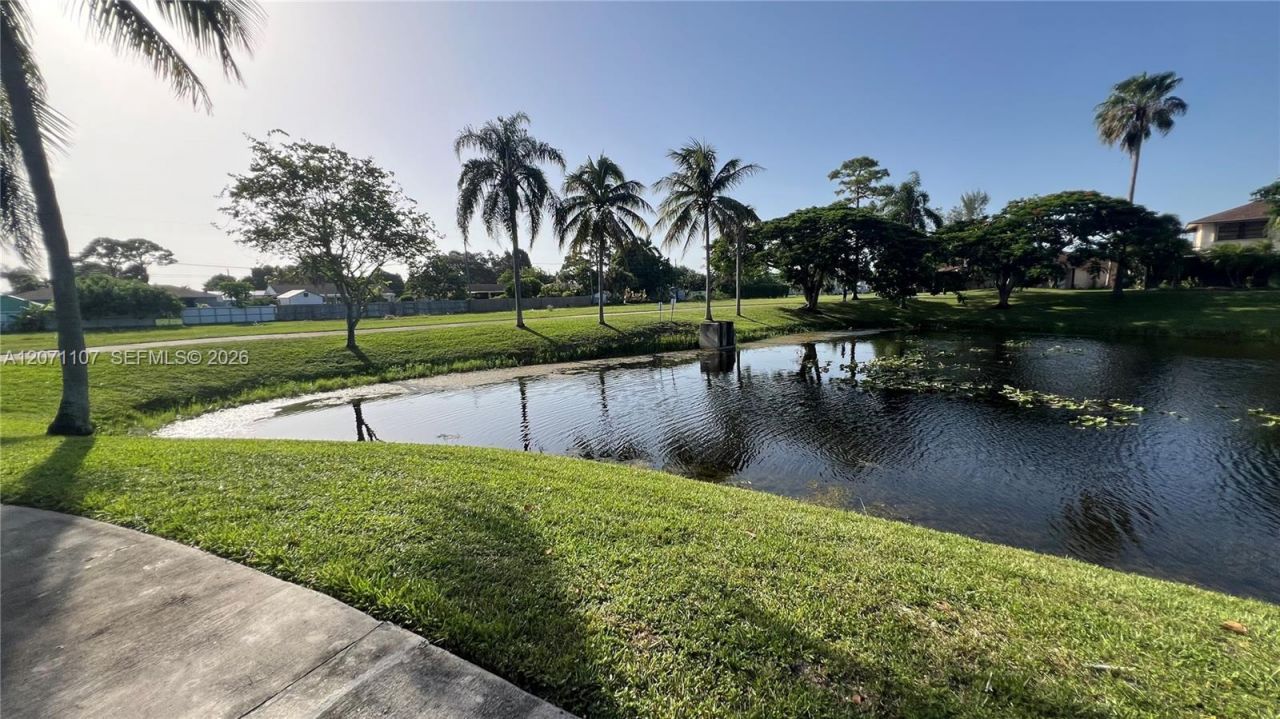 5437 Mendoza St , West Palm Beach, FL 33415 Photo