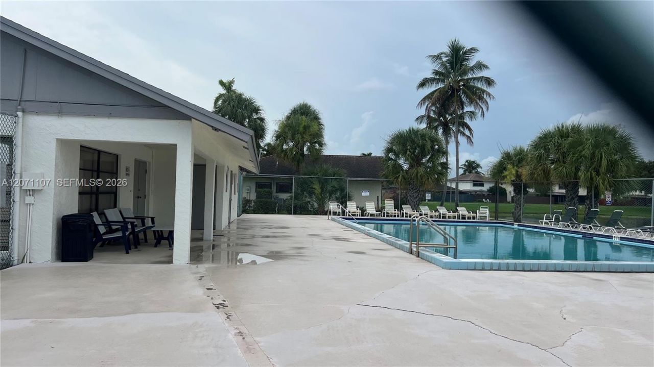 5437 Mendoza St, West Palm Beach, FL 33415 Photo