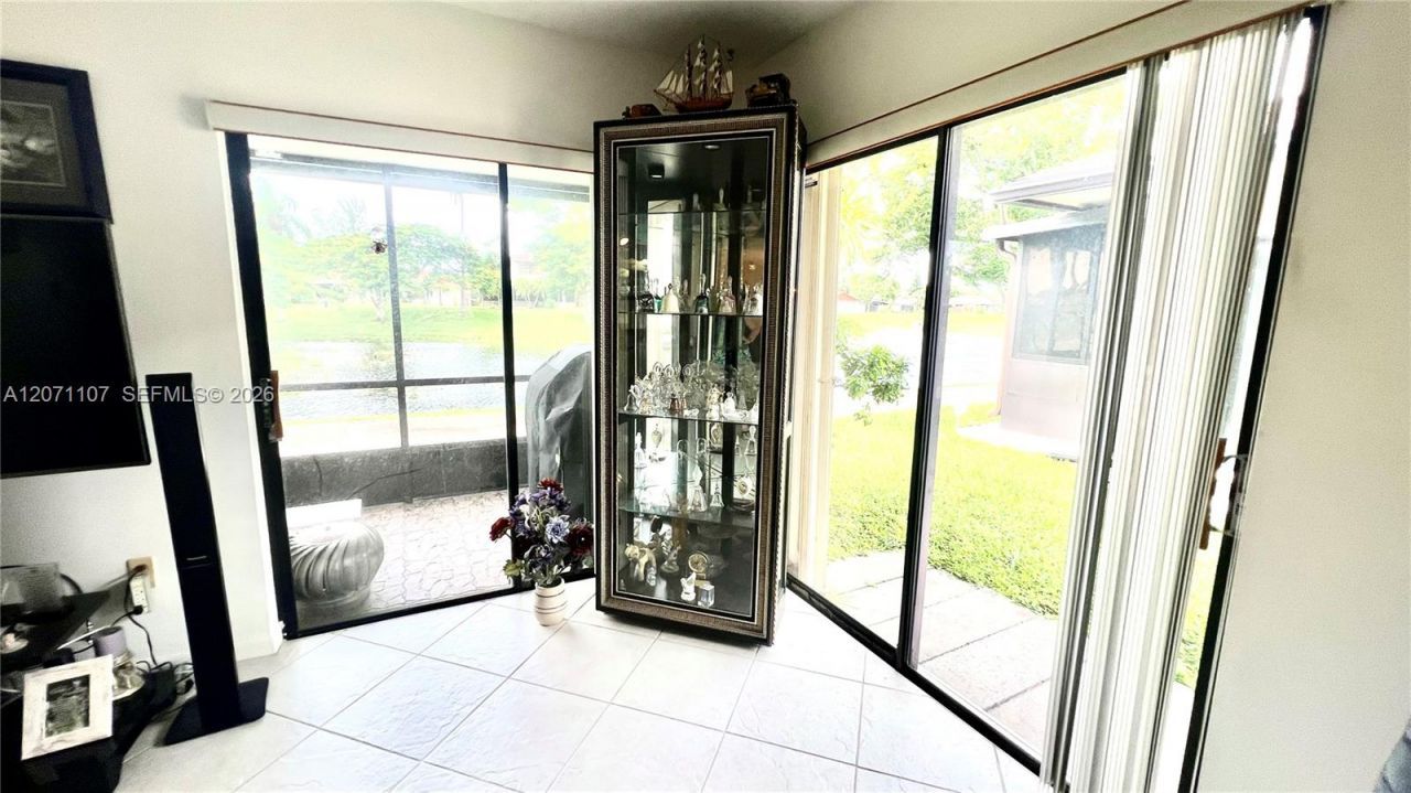 5437 Mendoza St , West Palm Beach, FL 33415 Photo