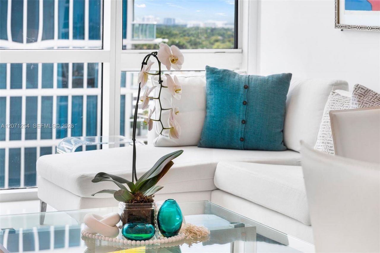 6801 Collins Ave , Unit 1206/1210, Miami Beach, FL 33141 Photo