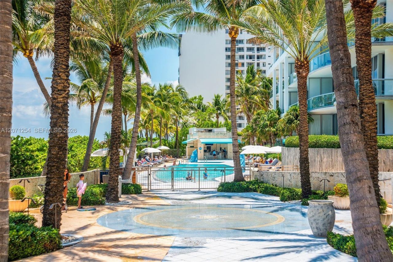 6801 Collins Ave , Unit 1206/1210, Miami Beach, FL 33141 Photo
