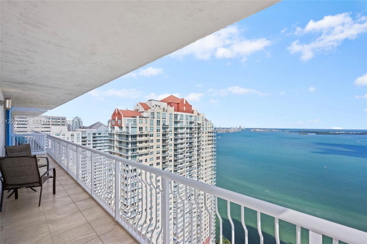 1200 Brickell Bay Dr , Unit 3701, Miami, FL 33131 Photo