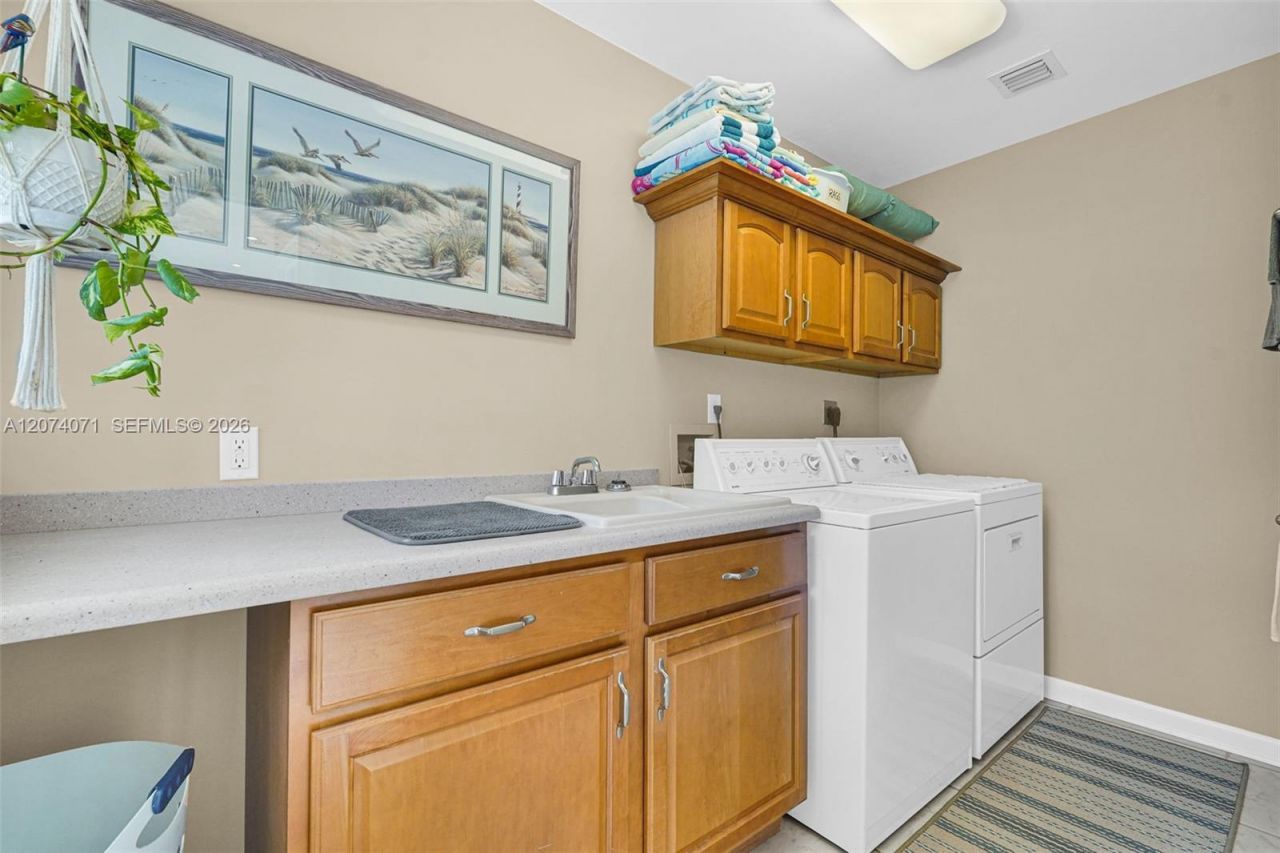 8220 SW 162nd St , Palmetto Bay, FL 33157 Photo