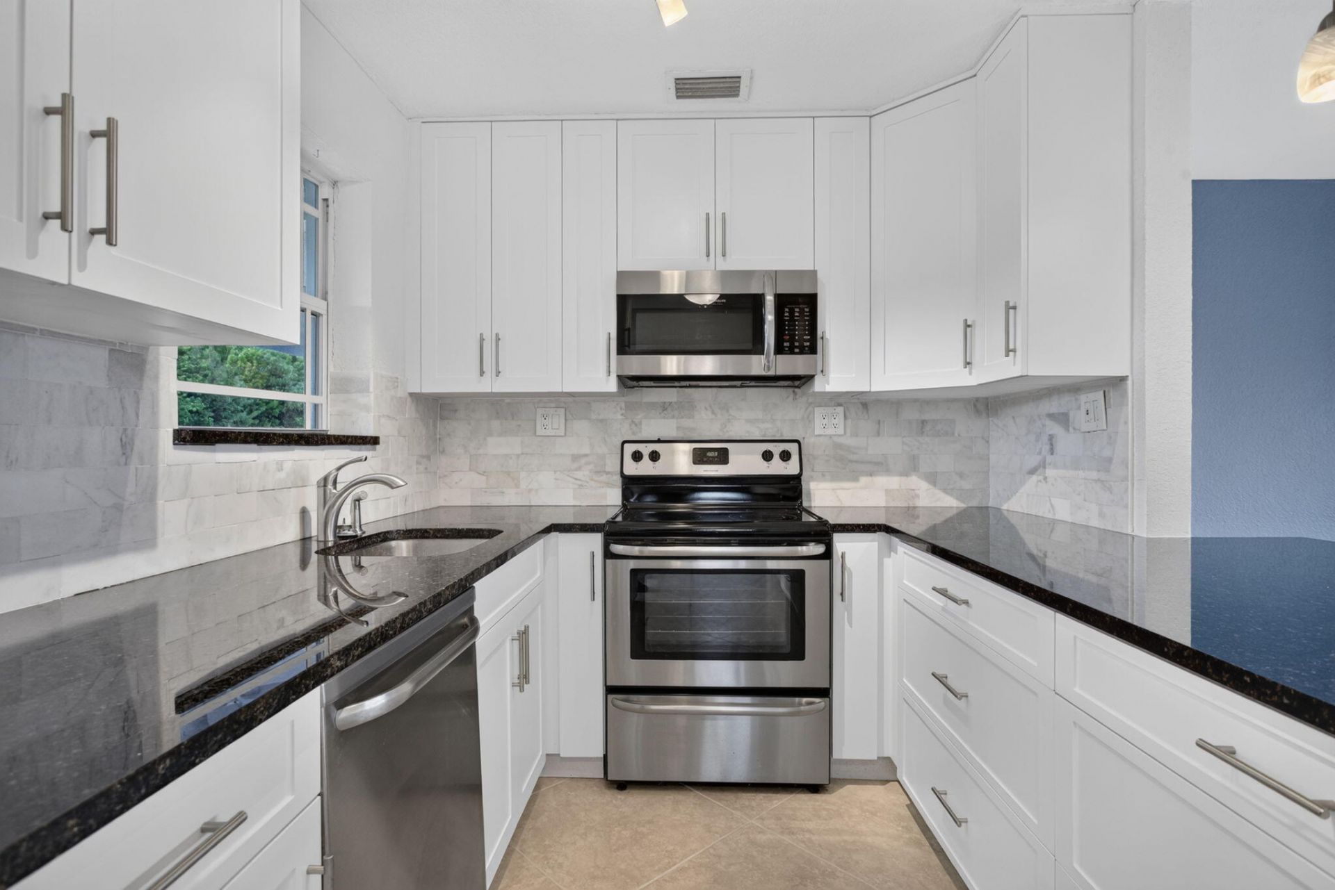 1240 SW 3rd Terrace, Pompano Beach, FL 33060 Photo