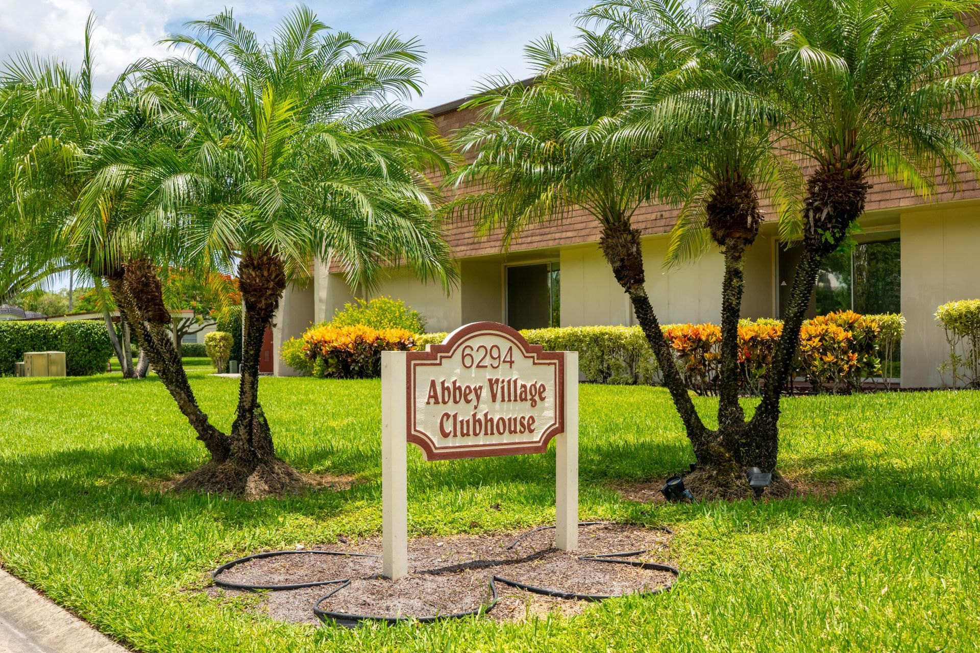 4 Abbey Lane, Unit 208, Delray Beach, FL 33446 Photo