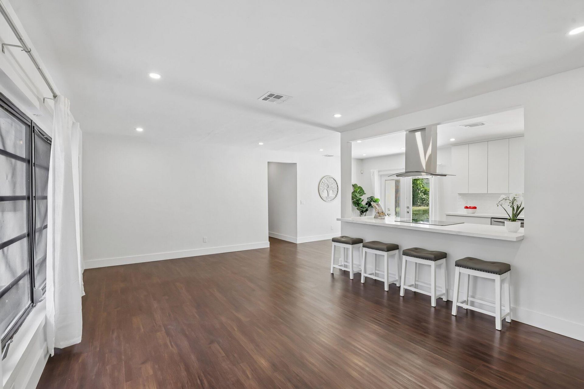1040 NW 149th Street, Miami, FL 33168 Photo