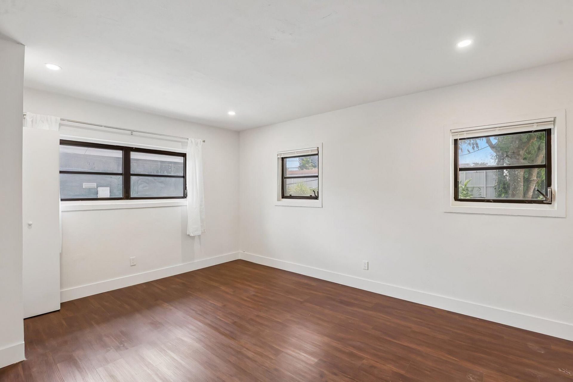 1040 NW 149th Street, Miami, FL 33168 Photo