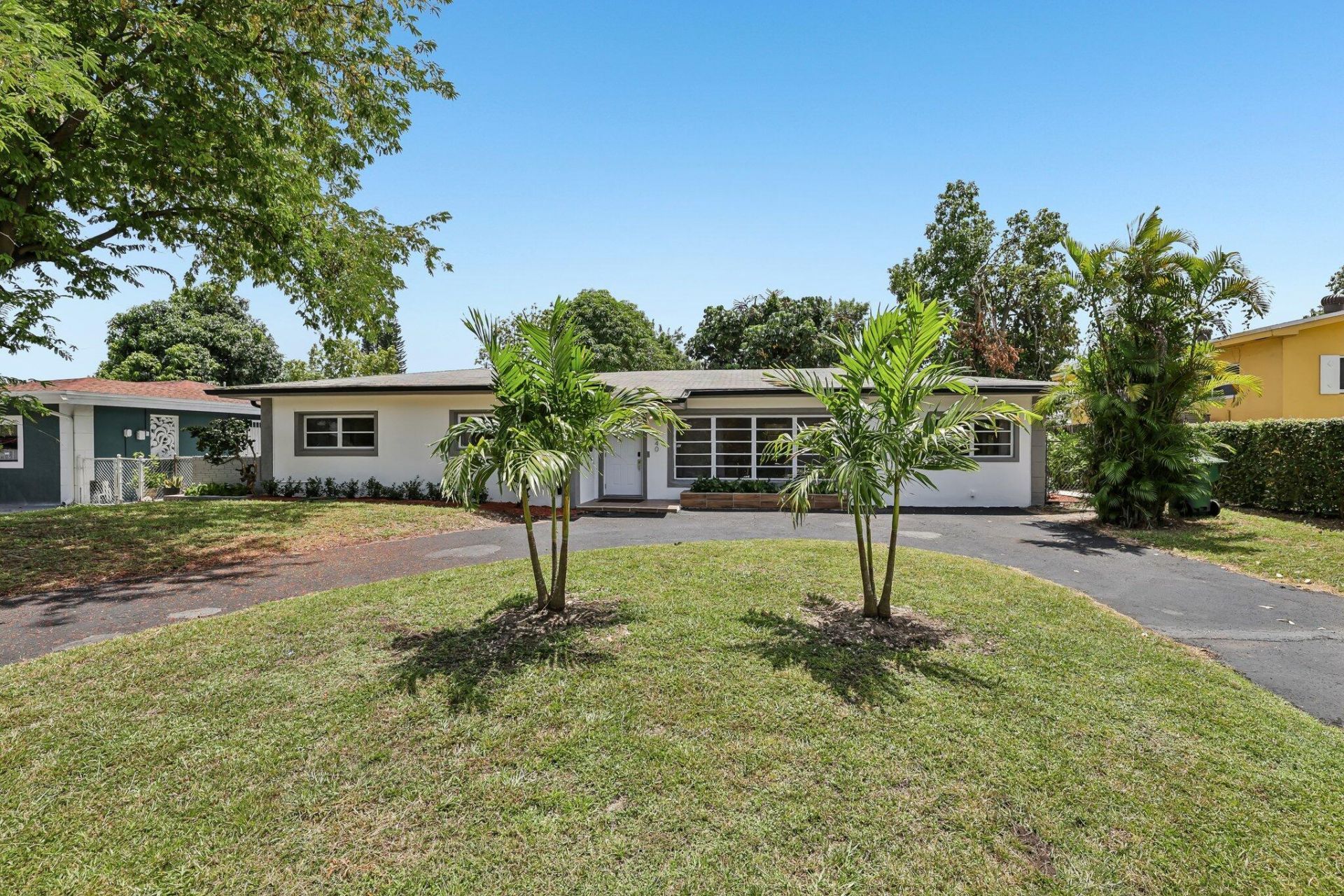 1040 NW 149th Street, Miami, FL 33168 Photo