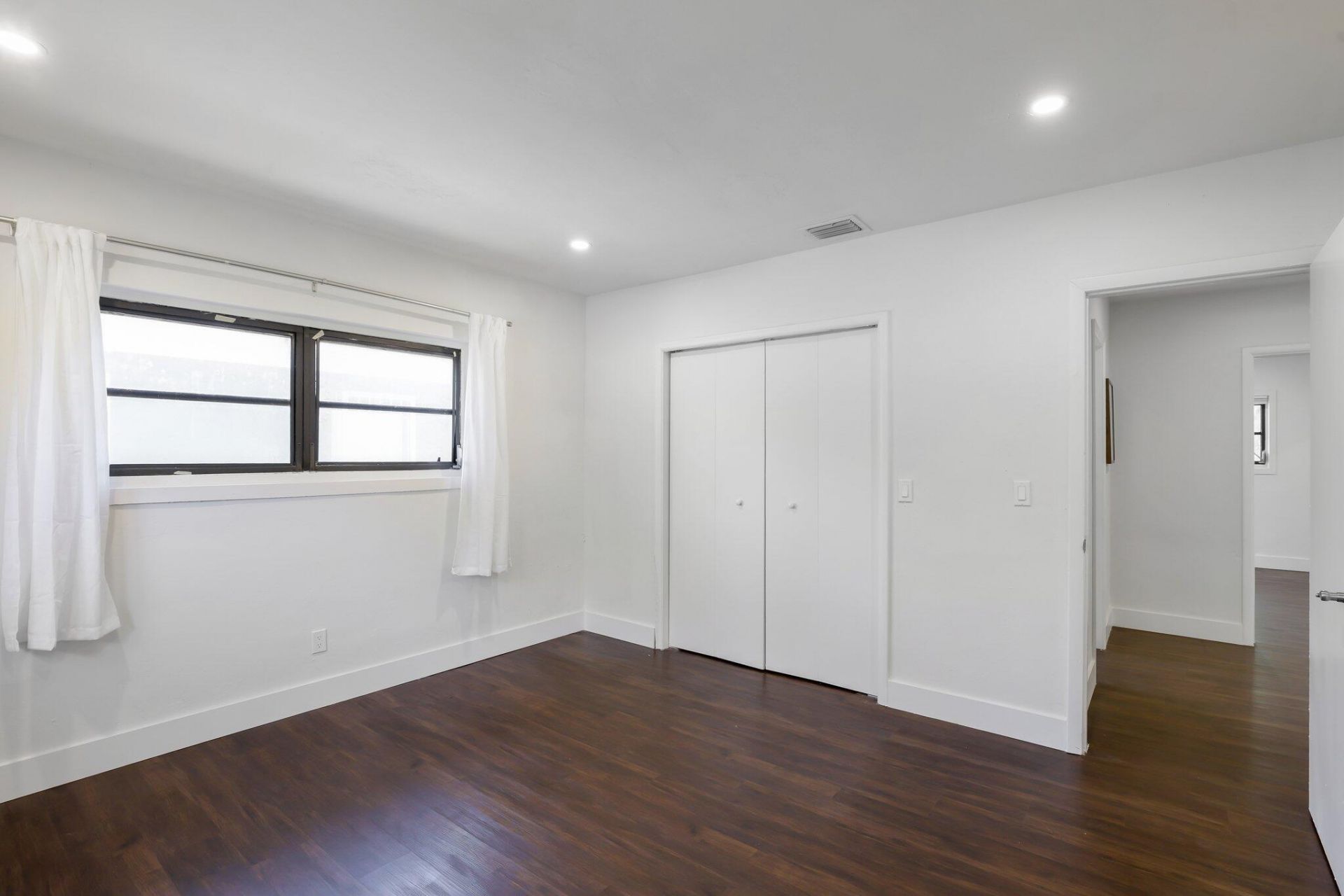 1040 NW 149th Street, Miami, FL 33168 Photo