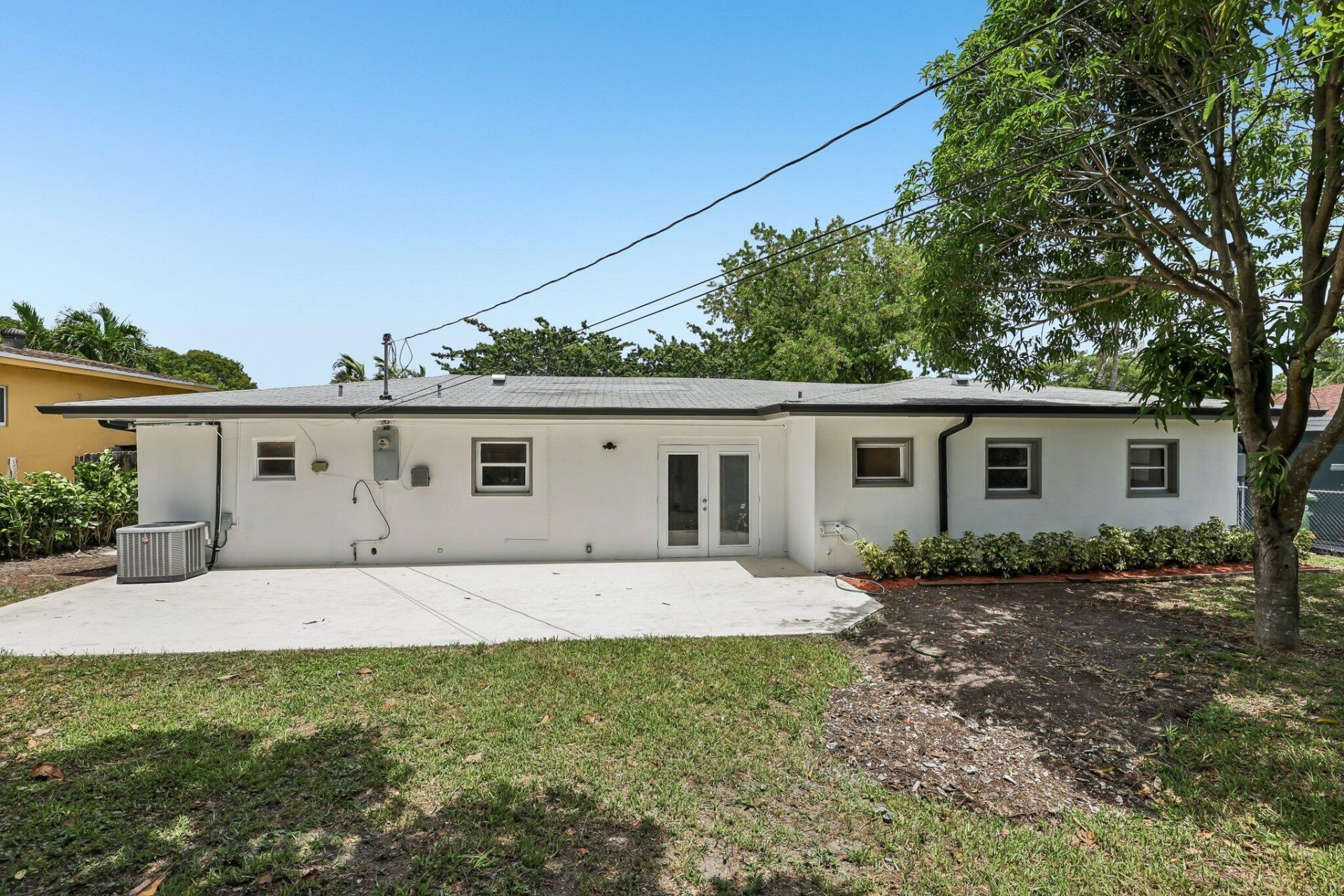 1040 NW 149th Street, Miami, FL 33168 Photo