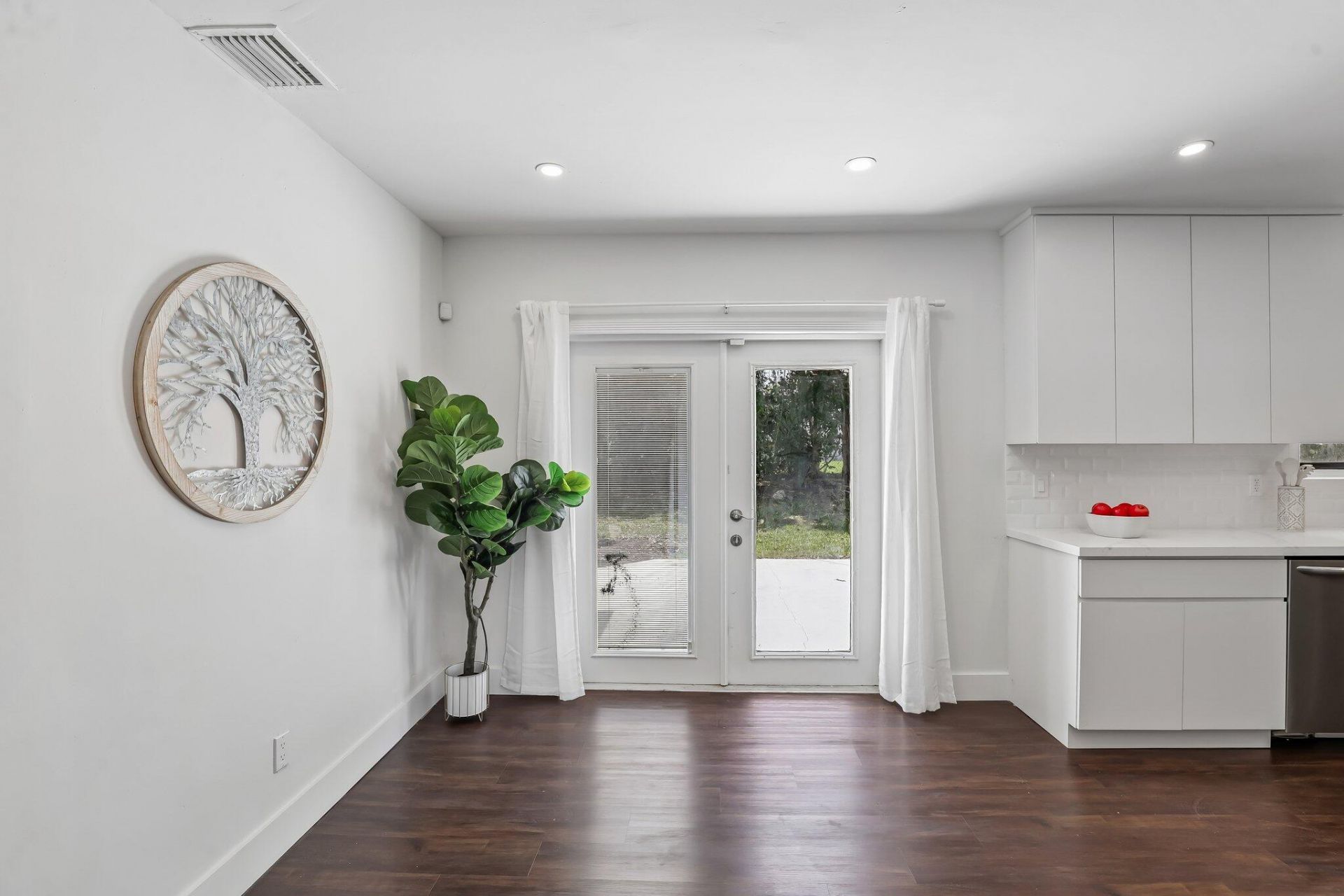 1040 NW 149th Street, Miami, FL 33168 Photo