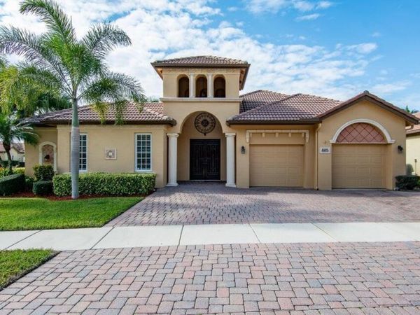 885 SW Grand Reserves Boulevard, Port St. Lucie, FL 34986