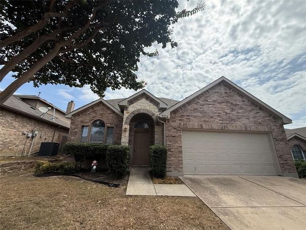 5936 Stirrup Iron Drive, Fort Worth, TX 76179