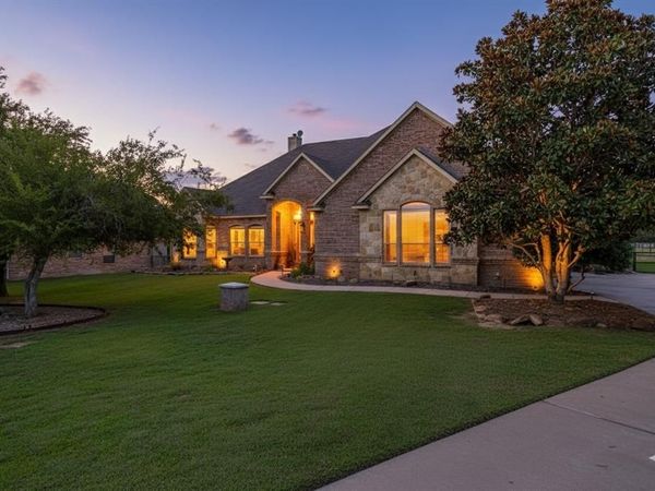 13041 Stacey Valley Drive, Azle, TX 76020