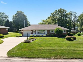 112 Crest Haven Drive Belleville, IL 62221