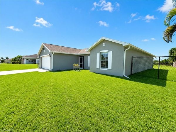 1812 SW 32nd ST, CAPE CORAL, FL 33914
