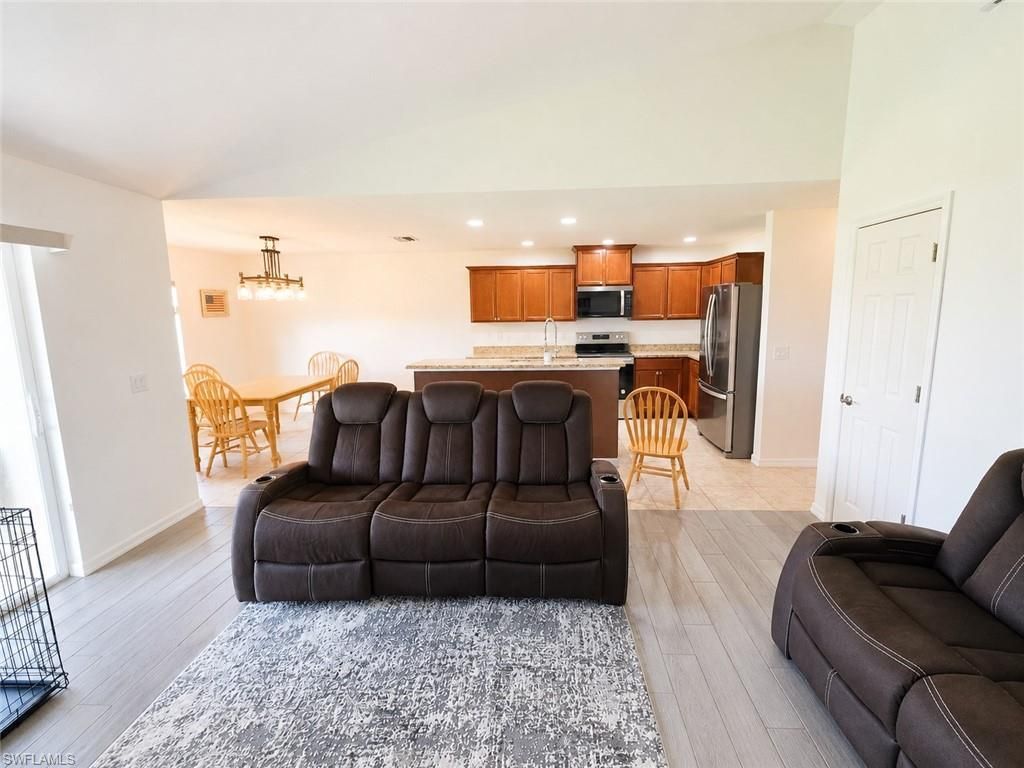 1812 SW 32nd St, Cape Coral, FL 33914 Photo