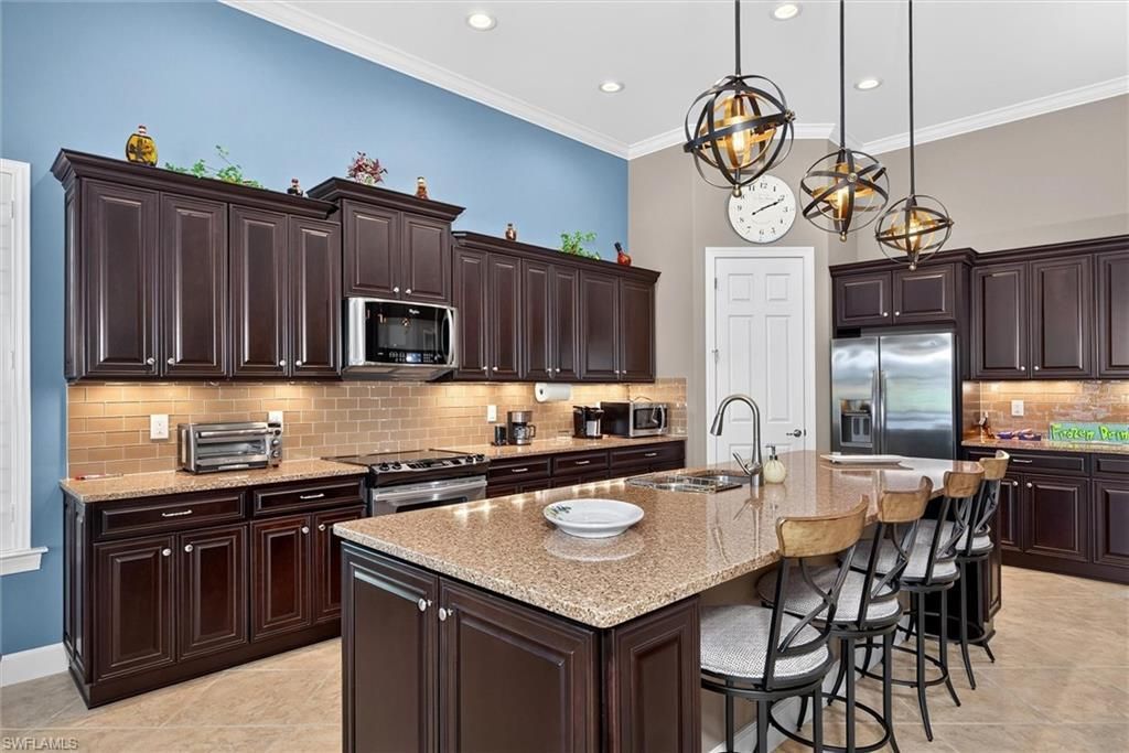 11205 Surrey Pl , Fort Myers, FL 33913 Photo