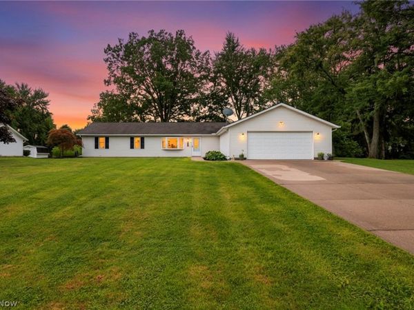 1988 Gates Avenue , Streetsboro, OH 44241