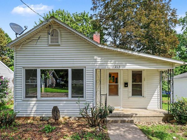 1213 Edwards Street, Albion, MI 49224