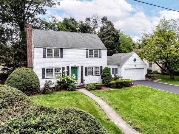 210 Rodney St, Glen Rock, NJ 07452