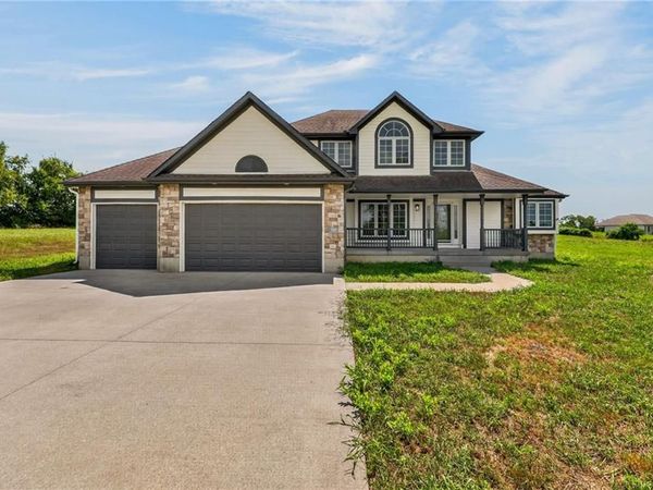 1910 600th Road, Kingsville, MO 64061
