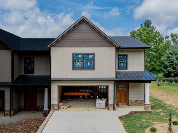 1036 Cummings Street, Unit 2, Abingdon, VA 24211