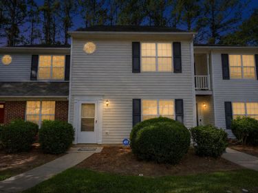 5553 Fieldcross Court, Raleigh, NC 27610