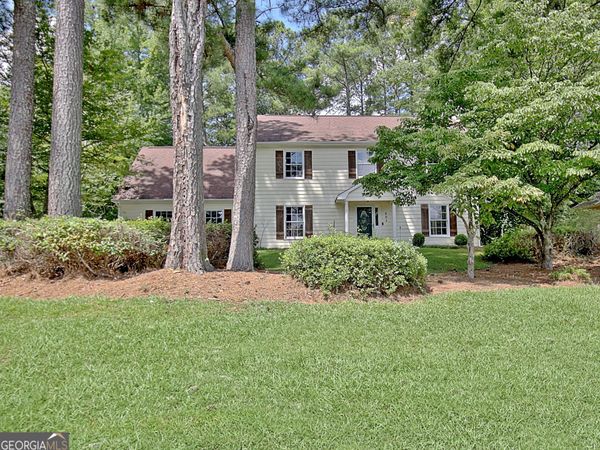 401 Walnut Grove Road, Peachtree City, GA 30269
