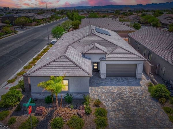 9306 Sierra De Luna Court , Las Vegas, NV 89139