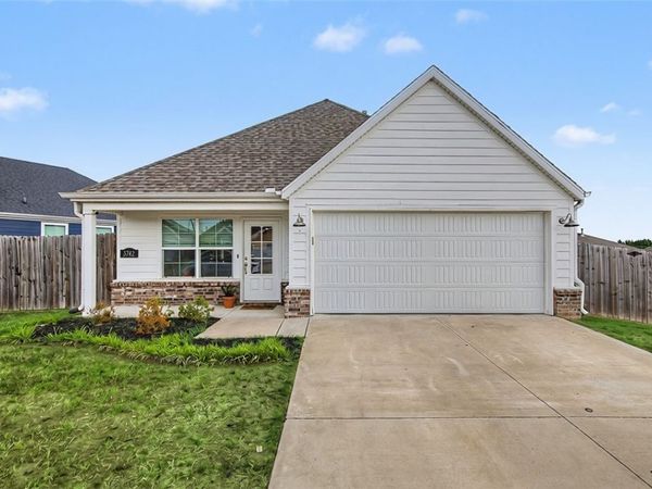 3742 Rockdale Street , Springdale, AR 72764