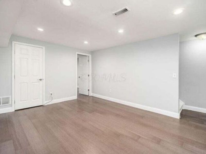 5417 E Valley Lane E, Columbus, OH 43231 Photo 27