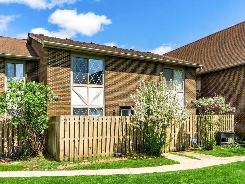 5417 E Valley Lane E, Columbus, OH 43231 Photo 47