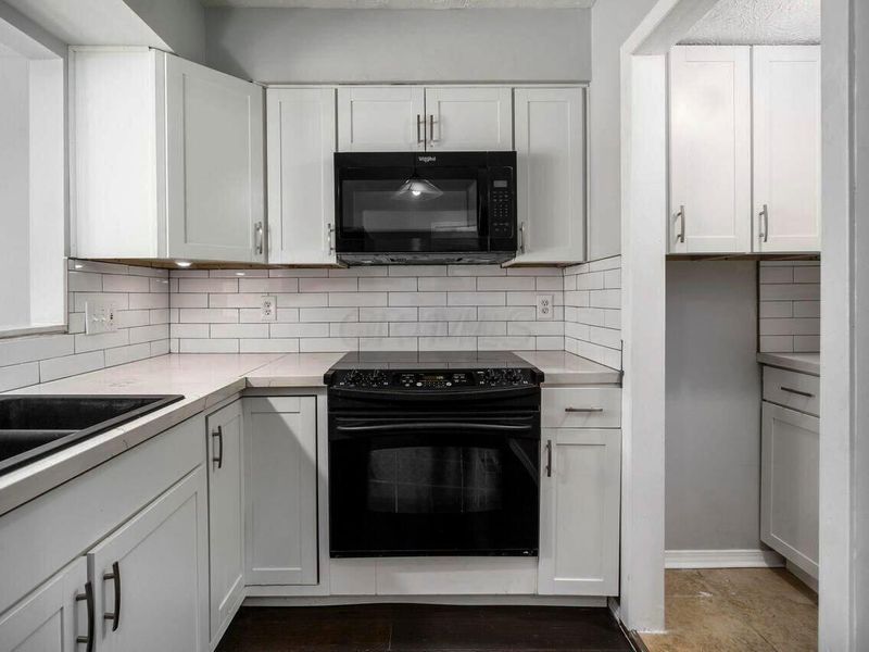 5417 E Valley Lane E, Columbus, OH 43231 Photo 5